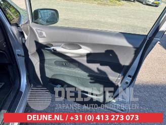 Toyota Auris Auris (E15), Hatchback, 2006 / 2012 1.8 16V HSD Full Hybrid picture 23