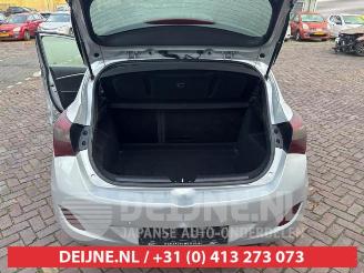 Hyundai I-30 i30 (GDHB5), Hatchback, 2011 1.6 GDI Blue 16V picture 19