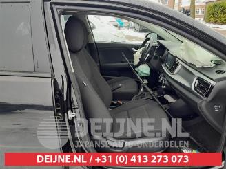 Kia Rio Rio IV (YB), Hatchback, 2017 1.0i T-GDi 100 12V picture 19