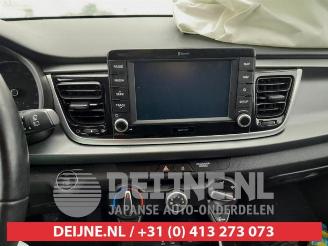 Kia Rio Rio IV (YB), Hatchback, 2017 1.0i T-GDi 100 12V picture 12