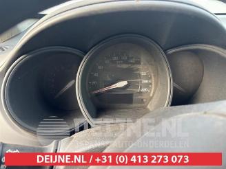 Kia Rio Rio III (UB), Hatchback, 2011 / 2017 1.2 CVVT 16V picture 9