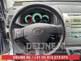 Toyota Corolla-verso Corolla Verso (R10/11), MPV, 2004 / 2009 1.8 16V VVT-i picture 15