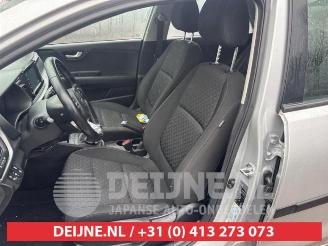 Kia Rio Rio IV (YB), Hatchback, 2017 1.0i T-GDi 100 12V picture 19