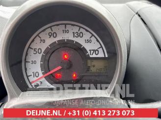 Toyota Aygo Aygo (B10), Hatchback, 2005 / 2014 1.0 12V VVT-i picture 10