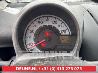 Toyota Aygo Aygo (B10), Hatchback, 2005 / 2014 1.0 12V VVT-i picture 9