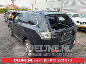 Mitsubishi Outlander Outlander (GF/GG), SUV, 2012 / 2022 2.0 16V PHEV 4x4 picture 5