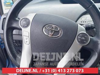 Toyota Prius Prius (ZVW3), Hatchback, 2009 / 2016 1.8 16V Plug-in picture 20
