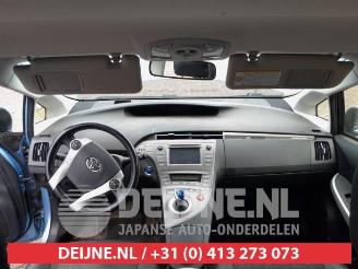 Toyota Prius Prius (ZVW3), Hatchback, 2009 / 2016 1.8 16V Plug-in picture 17
