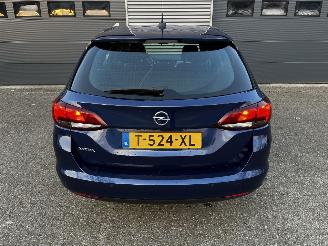 Opel Astra Sports Tourer 1.2i NAVI / CRUISE / CAMERA / XENON picture 11