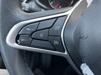 Renault Clio 1.0 TCe CLIMA / CRUISE / NAVI picture 13