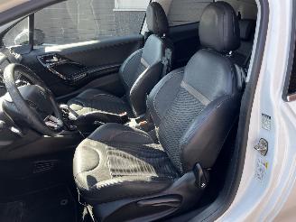 Peugeot 208 1.6i GT CLIMA / CRUISE / PDC picture 5