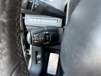 Peugeot 208 1.6i GT CLIMA / CRUISE / PDC picture 9
