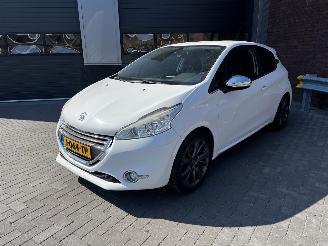 Vrakbiler auto Peugeot 208 1.6i GT CLIMA / CRUISE / PDC 2013/8