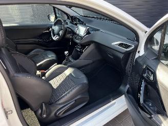 Peugeot 208 1.6i GT CLIMA / CRUISE / PDC picture 6