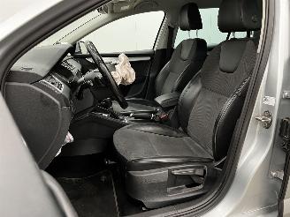 Skoda Octavia Combi 1.6 TDI DSG Edition Navi Clima picture 8