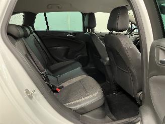 Opel Astra Sports Tourer 1.2 Navi Clima picture 10