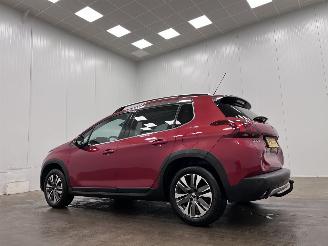 Peugeot 2008 1.2 PureTech Allure Panoramadak Navi Clima picture 3