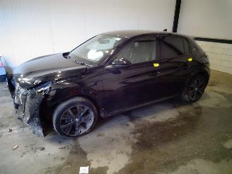 Peugeot 208 1.2 THP picture 3