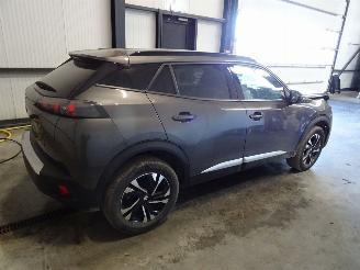 Peugeot 2008 1.2 THP picture 3