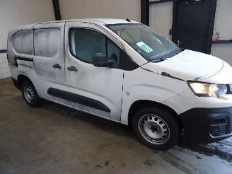 demontáž osobní automobily Peugeot Partner 1.6 HDI 2022/12