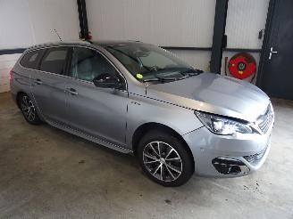 Coche siniestrado Peugeot 308 2.0 BLUE HDI 2016/6