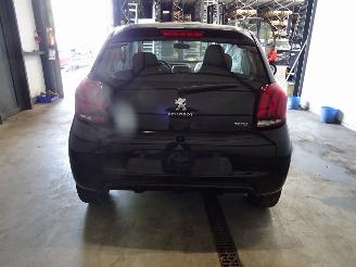 Peugeot 108 1.0 VVT-I picture 2