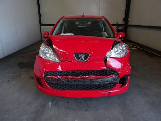 Peugeot 107 1.0 picture 4