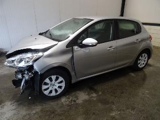 Vrakbiler auto Peugeot 208 1.0 2016/7