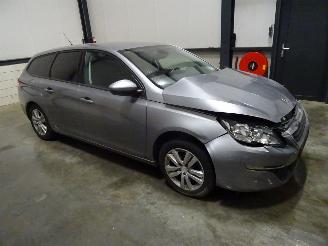 Peugeot  308 picture 2