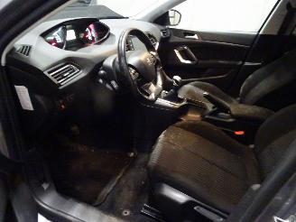 Peugeot  308 picture 6