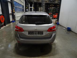 Peugeot  308 picture 4