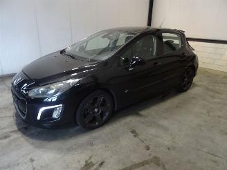 Peugeot 308 1.6THP 200 picture 2