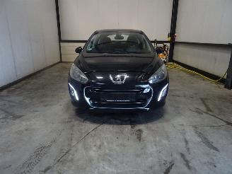 Vrakbiler auto Peugeot 308 1.6THP 200 2011/7