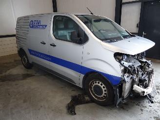 skadebil motor Peugeot Expert 2.0 HDI 2018/12