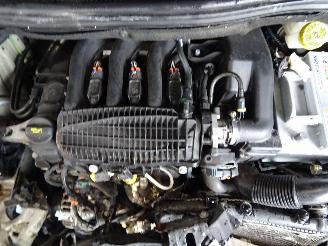 Peugeot 208 1.2 VTI picture 5