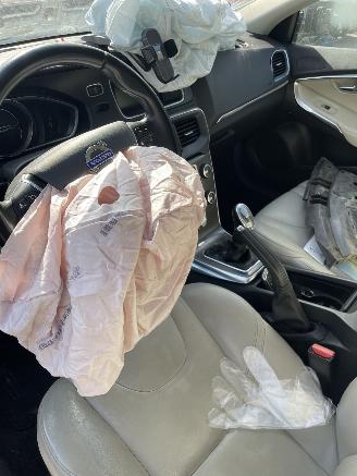 Volvo V-40 1.6 T2 Summum picture 5