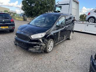Uttjänta bilar auto Ford Tourneo Courier 1.0 ecoboost 2016/1