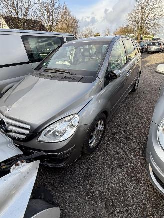 skadebil auto Mercedes B-klasse 170 2007/1