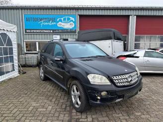 Vrakbiler auto Mercedes ML ML II (164/4JG), SUV, 2005 / 2011 3.0 ML-280 CDI 4-Matic V6 24V 2008/7