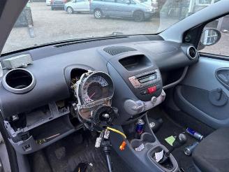 Toyota Aygo Aygo (B10), Hatchback, 2005 / 2014 1.0 12V VVT-i picture 4