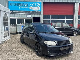 Vrakbiler auto Fiat Punto Punto II (188), Hatchback, 1999 / 2012 1.8 16V Abarth 2004/2