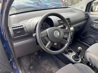 Volkswagen Fox Fox (5Z), Hatchback, 2005 / 2012 1.4 16V picture 4