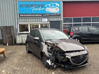 skadebil auto Mazda 2 2 (DJ/DL), Hatchback, 2014 1.5 SkyActiv-G 90 2015/11