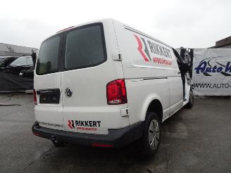 Volkswagen Transporter 2.0 TDi picture 4