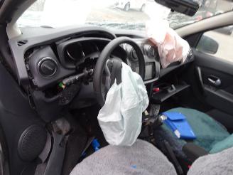 Dacia Sandero TCe picture 8