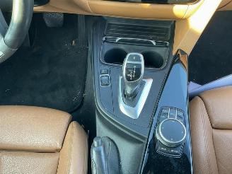 BMW 3-serie 320 320i Executive picture 11