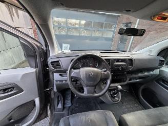 Peugeot Expert 231S 2.0 BlueHDI 120 Premium Pack | Storing AdBlue picture 13