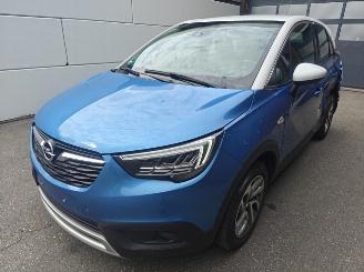 Damaged car Opel Crossland X 120 Jahre 96 KW 2019/12