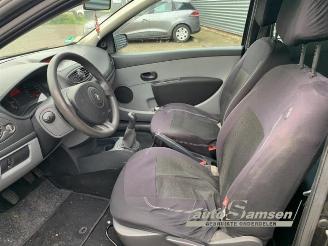 Renault Clio Clio III (BR/CR), Hatchback, 2005 / 2014 1.4 16V picture 9