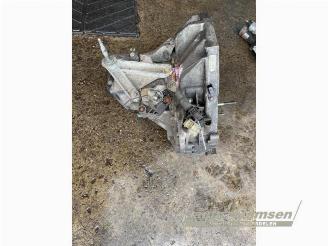 Renault Clio Clio III (BR/CR), Hatchback, 2005 / 2014 1.4 16V picture 15